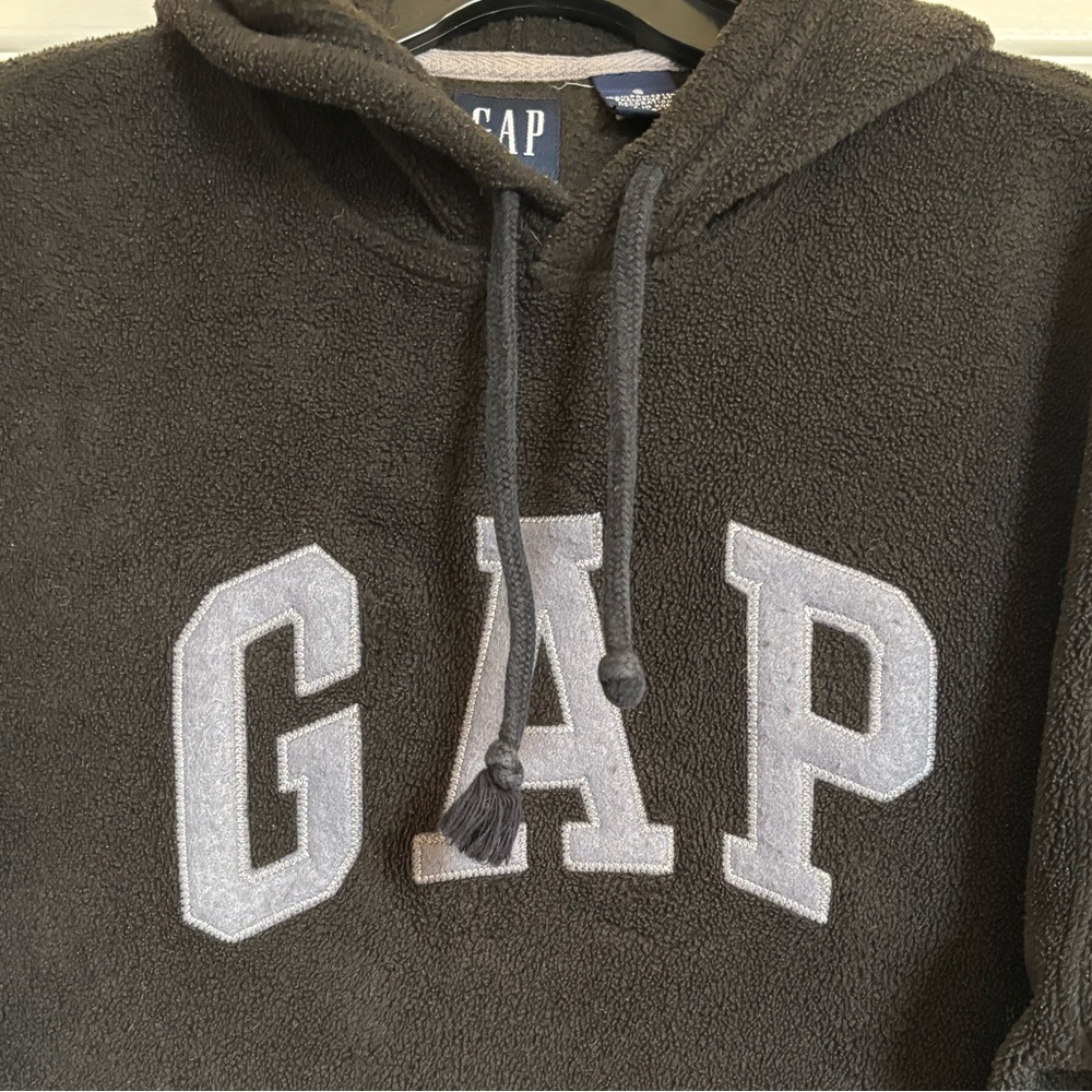 GAP Vintage Logo Hoodie in Black and Gray - Picture 4 of 8